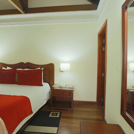 Hotel Santa Lucia Boutique Spa โบโกตา ภายนอก รูปภาพ A bedroom at the hotel