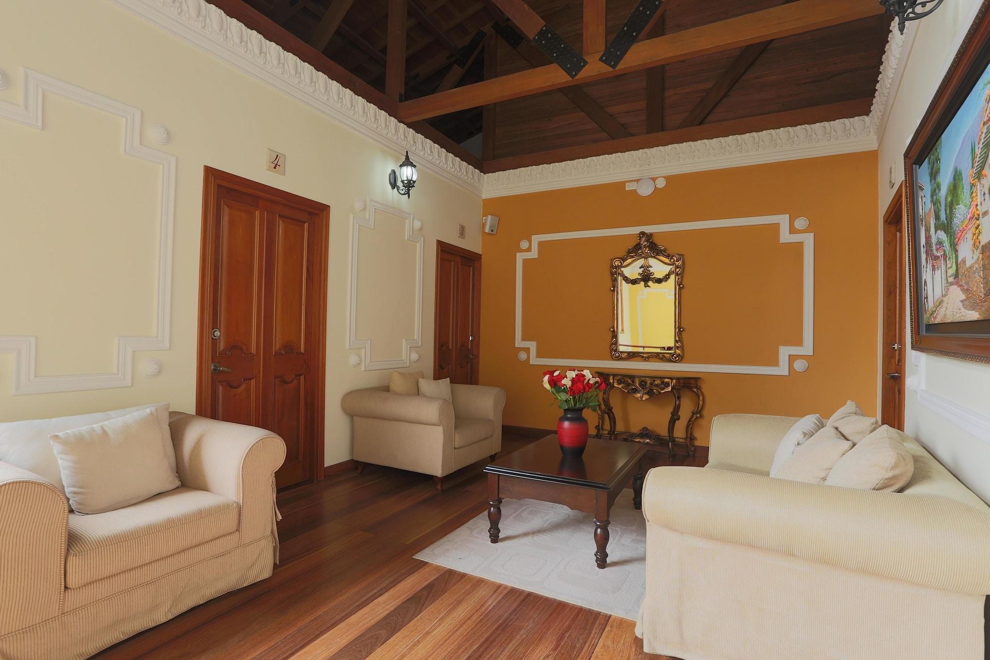 Hotel Santa Lucia Boutique Spa โบโกตา ภายนอก รูปภาพ Interior of the house