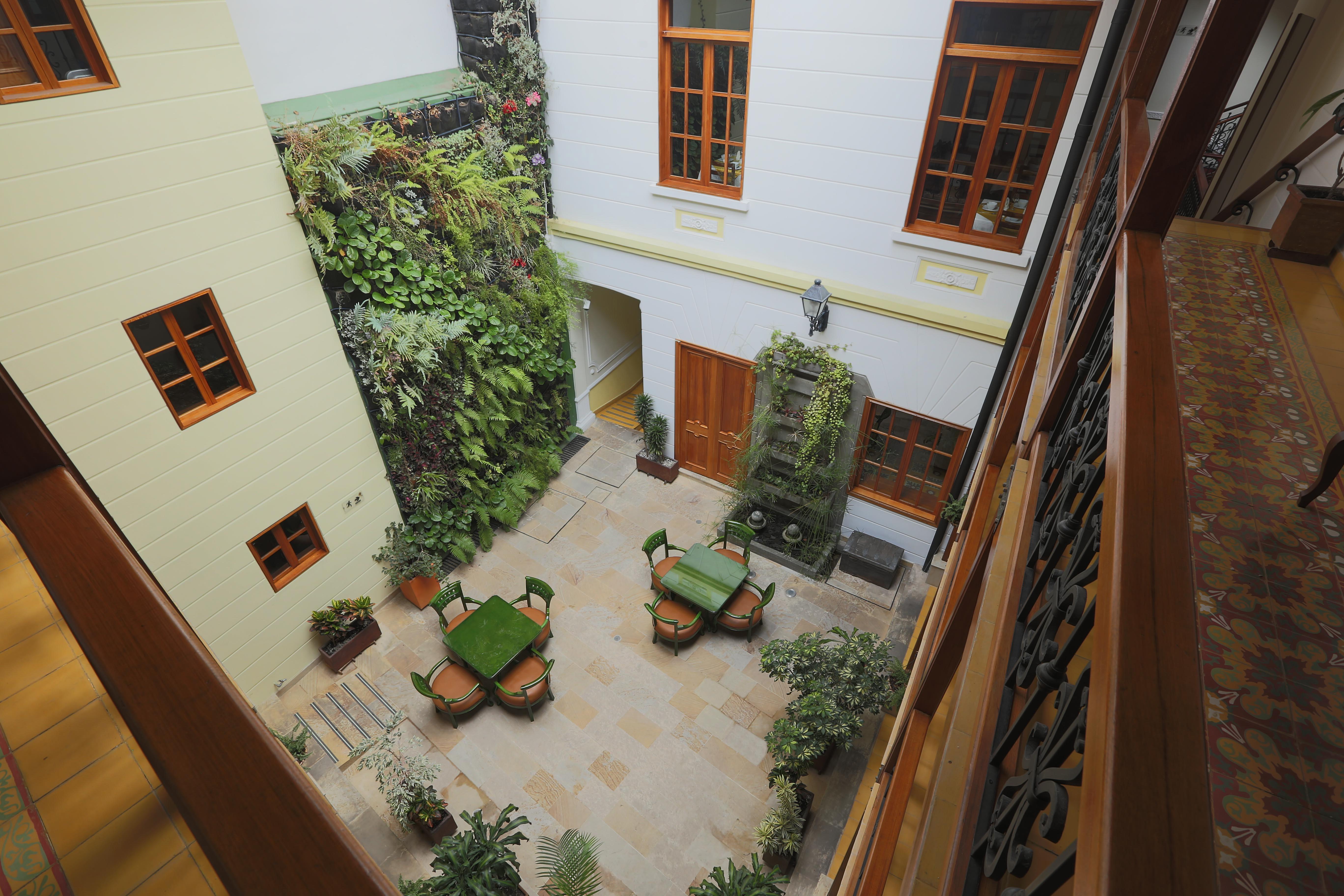Hotel Santa Lucia Boutique Spa โบโกตา ภายนอก รูปภาพ Patio of the University of Valencia