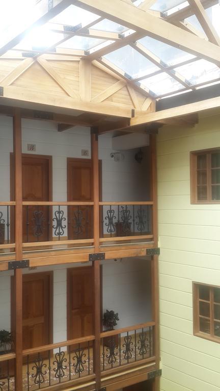Hotel Santa Lucia Boutique Spa โบโกตา ภายนอก รูปภาพ A typical balcony in the city of Salta.