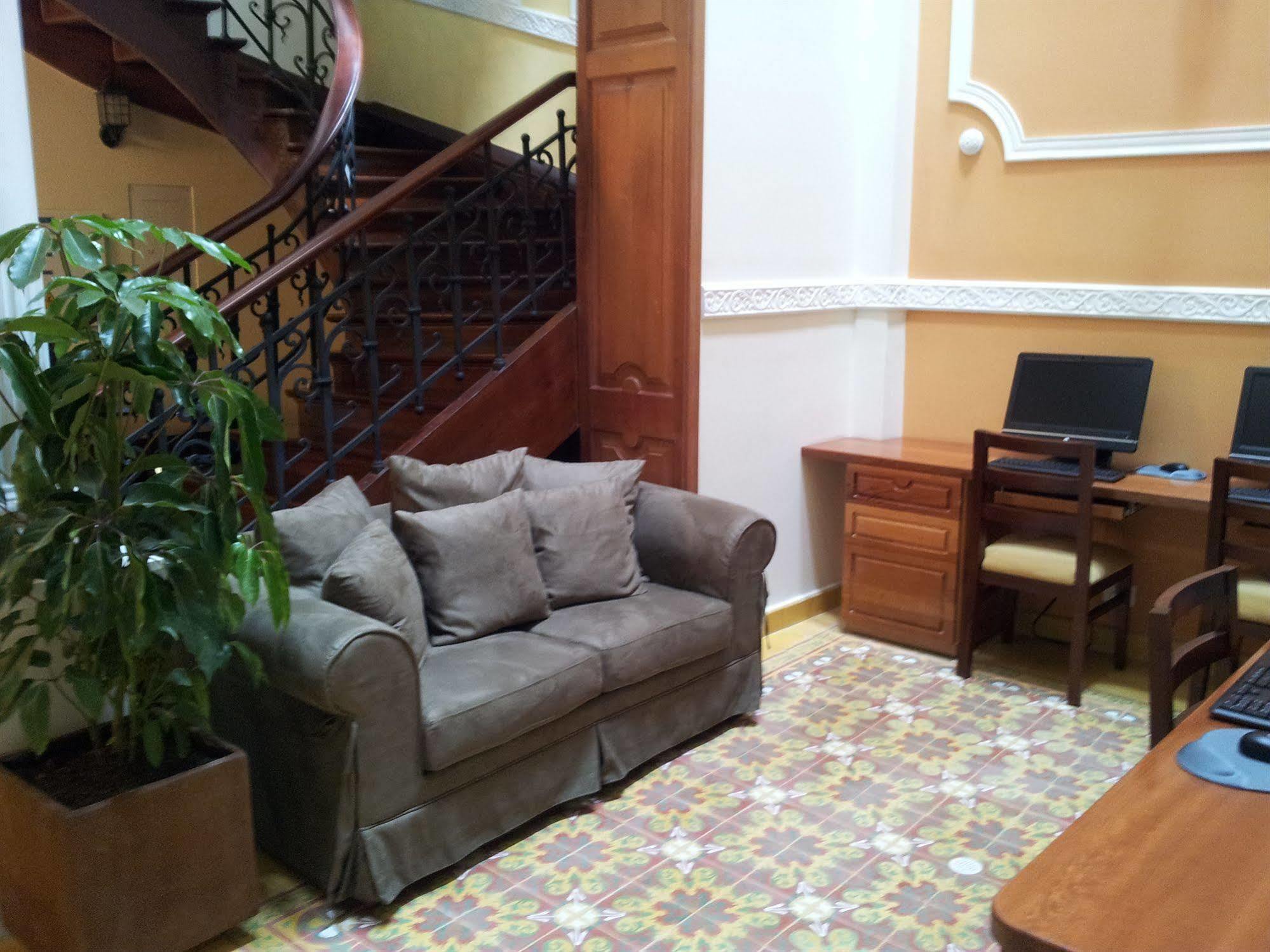 Hotel Santa Lucia Boutique Spa โบโกตา ภายนอก รูปภาพ Library